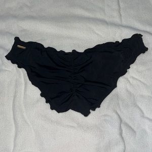 Doesn’t fit. Only wore once